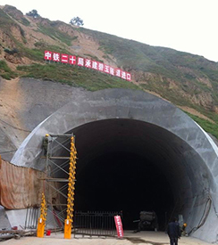隧道衬砌台车拼装调试及施工过程加固要求